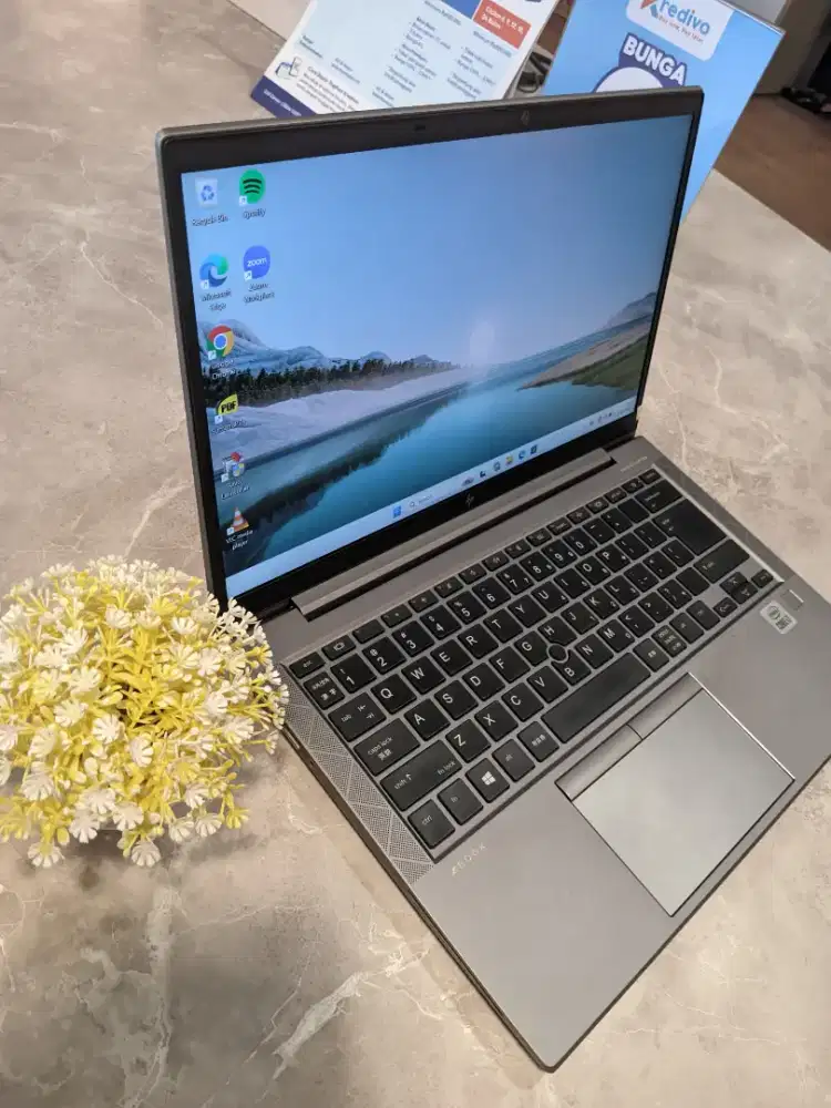 Laptop wajib anak IT,  Network Engineer