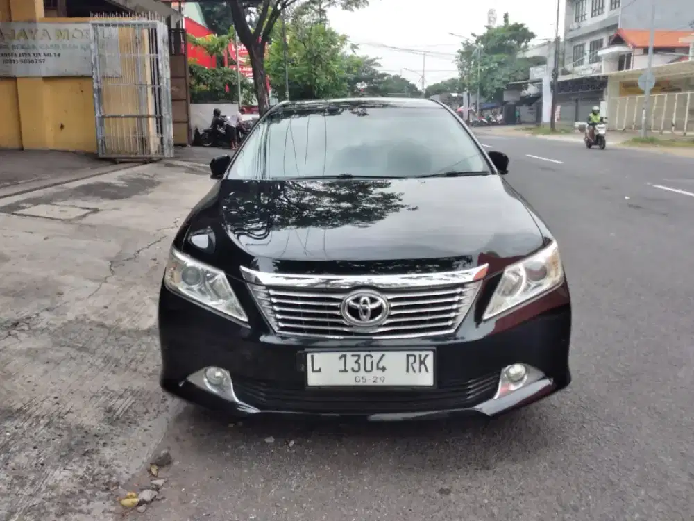 TOYOTA CAMRY 2.5 V AT 2014
