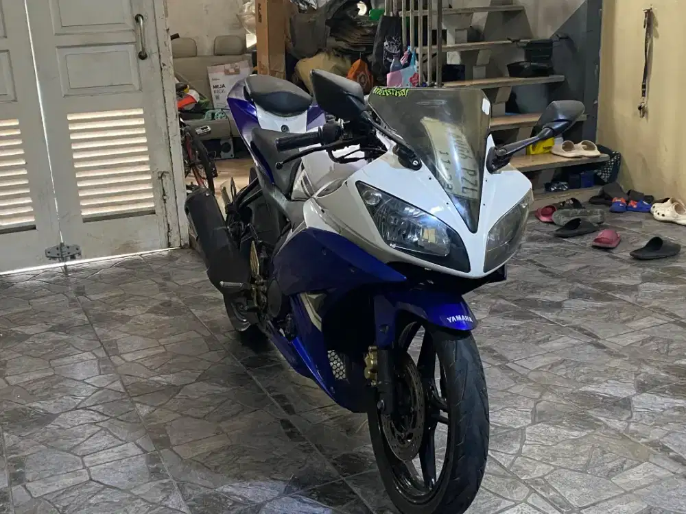 Yamaha R15 v2 2014 ganteng bisa tukar tambah