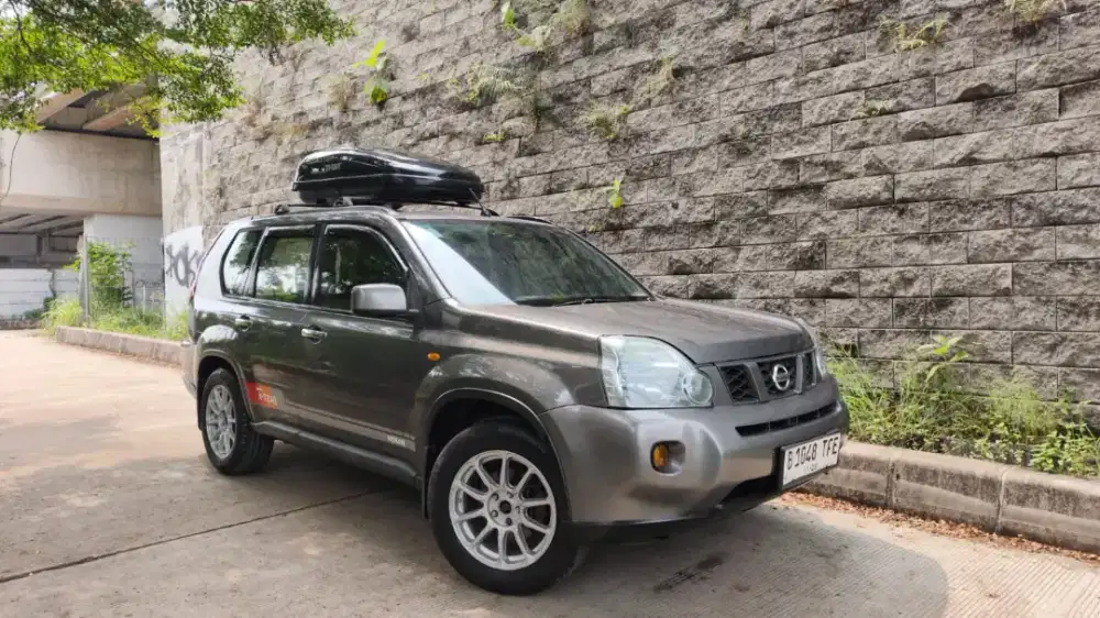 Nissan X-Trail 2009 Bensin