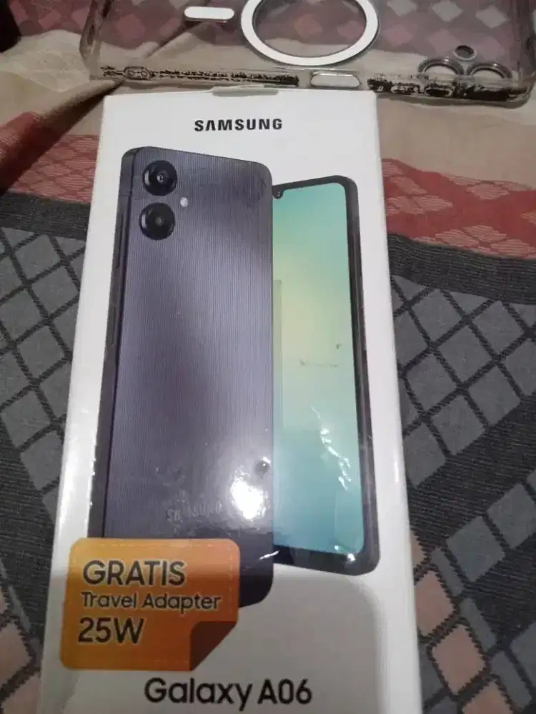 Samsung A06 4/64 Gb masih mulus