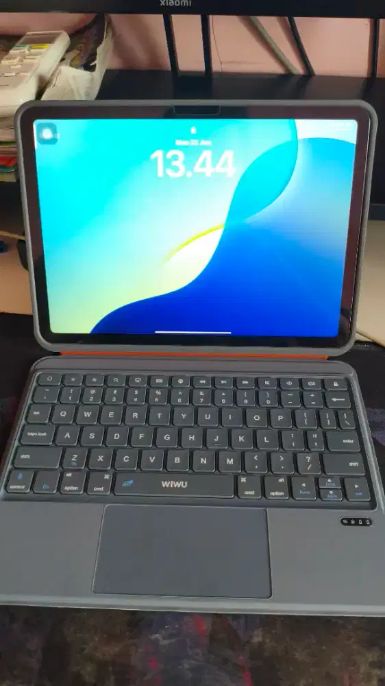 Ipad air m3 11 inch 8/128  2026 full set free keyboard wiwu 3 in 1