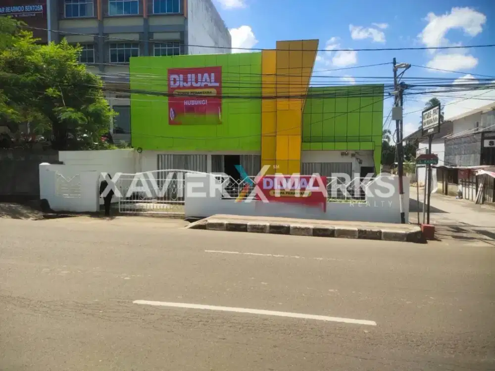Tanah Hook Pinggir Jalan Utama