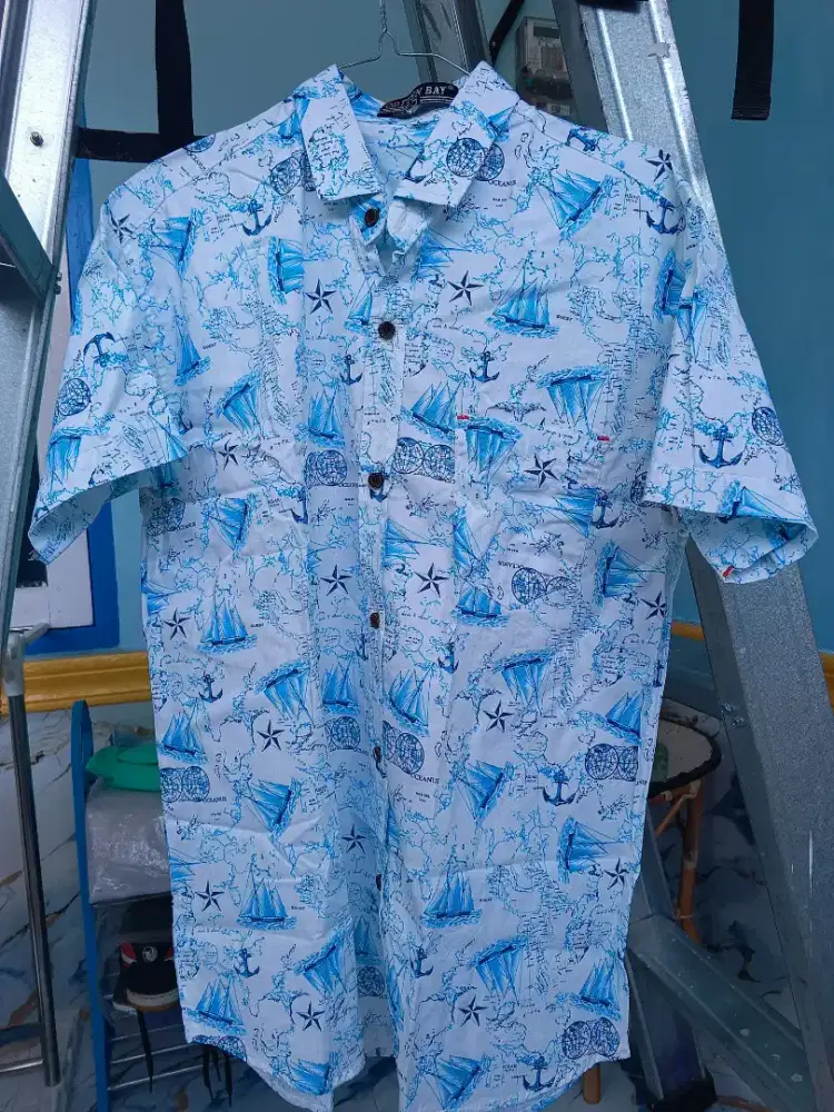 Kemeja size L lokasi Kedung pucang bener Purworejo