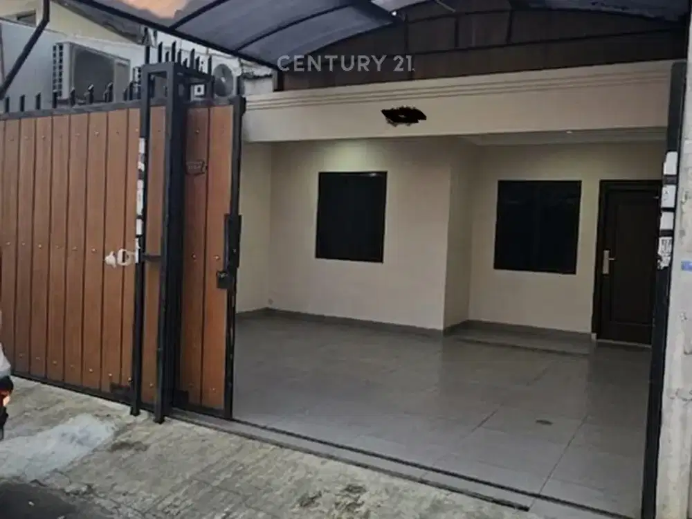 Rumah Semi Furnished Cantik Area Taman Ratu Jakarta Barat