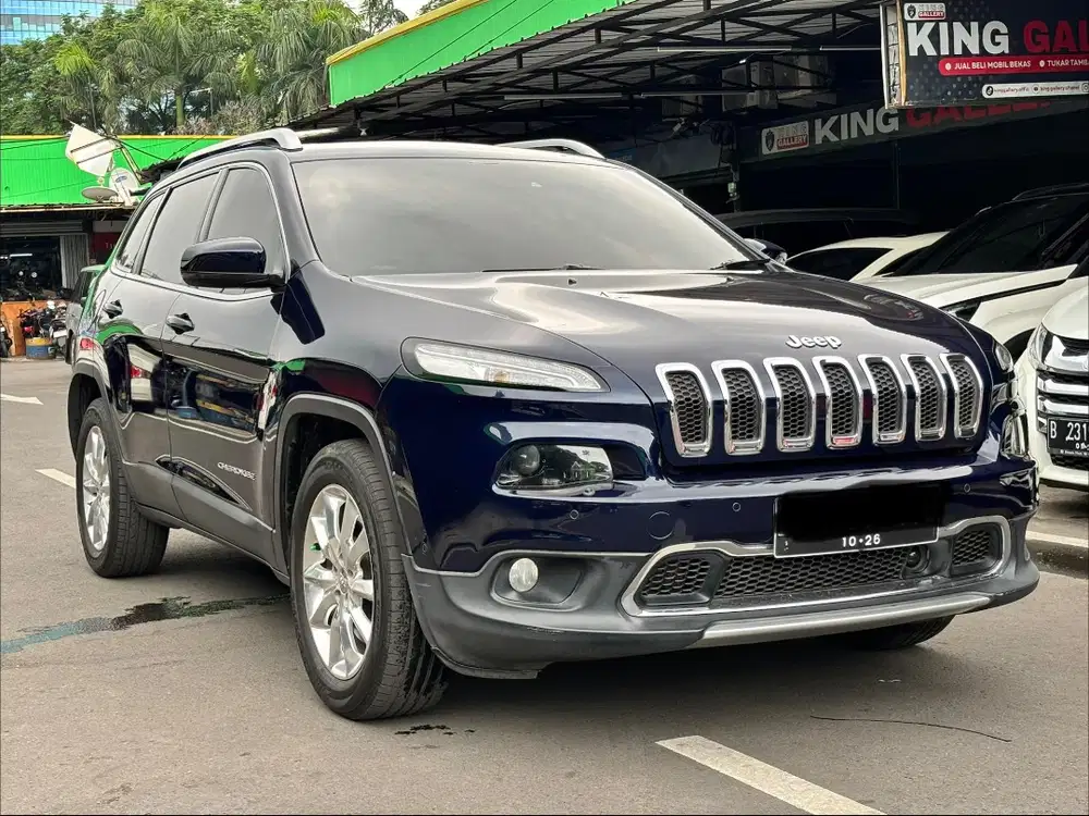 JEEP GRAND CHEROKEE LIMITED AT 2015 BIRU