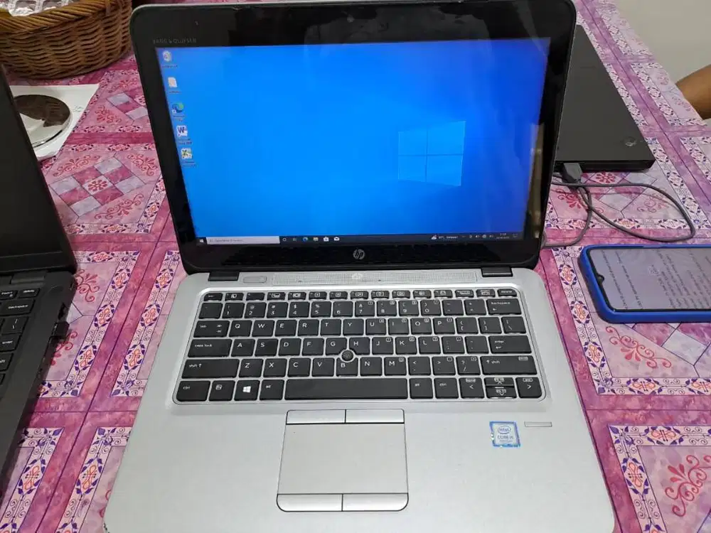 Jual cepat HP Elitebook 820 G4 touchscreen