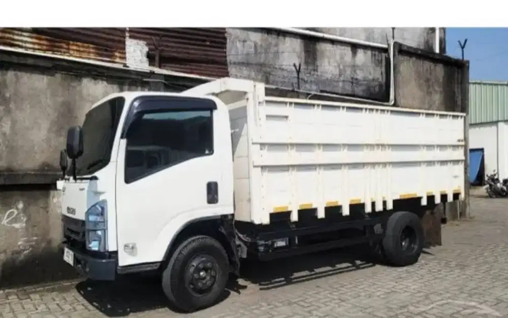 Isuzu Elf 2023 NMR 6.5