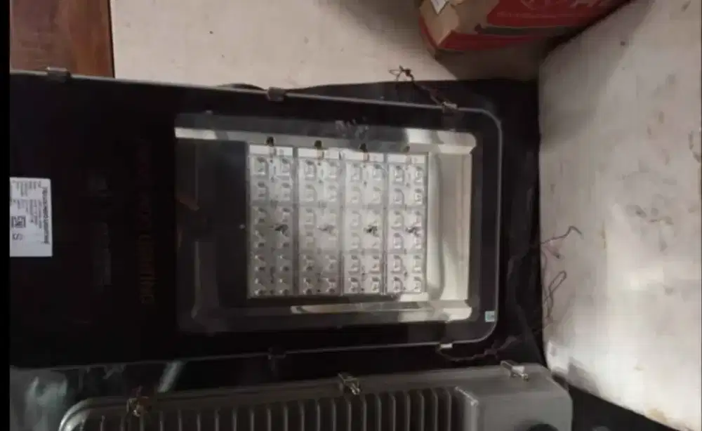Lampu LED ( utk gudang maupun jalan)
