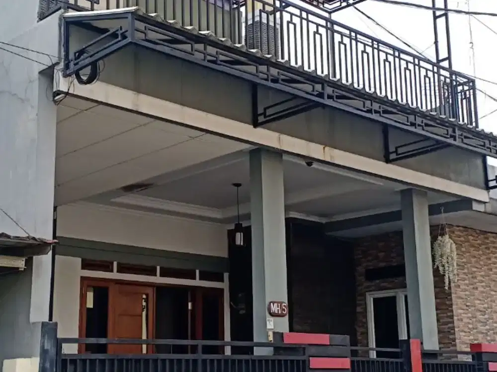Disewakan rumah Acropolis BDB III  Cibinong bogor
