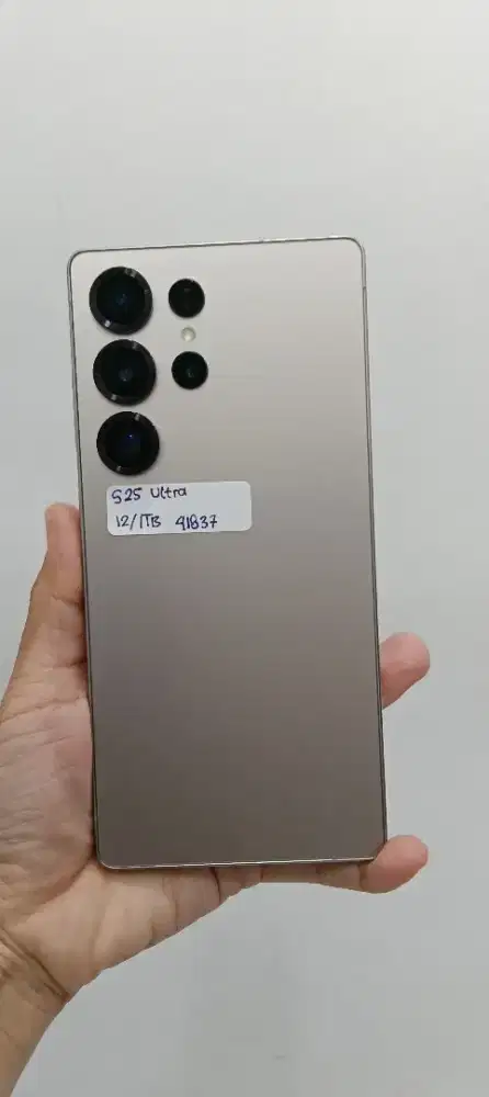 Samsung galaxy S25 ultra 1TB