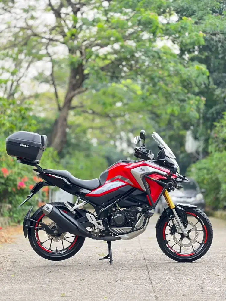HONDA CB 150X MERAH SILVER 2021 KM 4K PAJAK PANJANG SIAP TOURING