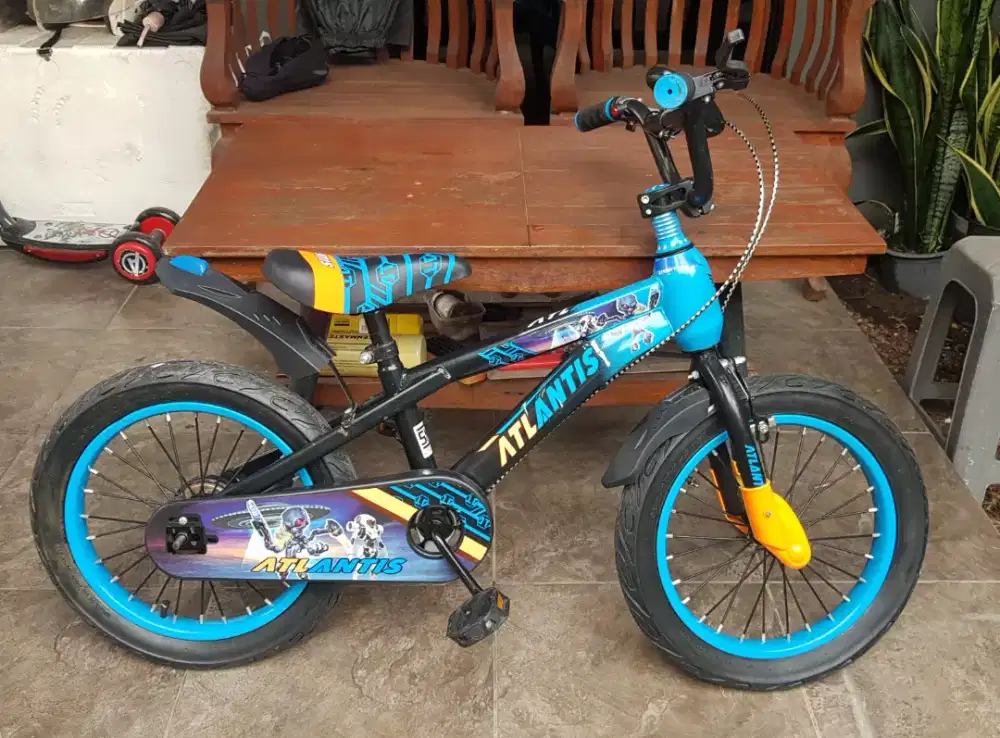 Sepeda Atlantis Anak Laki Usia 5-8 tahun
