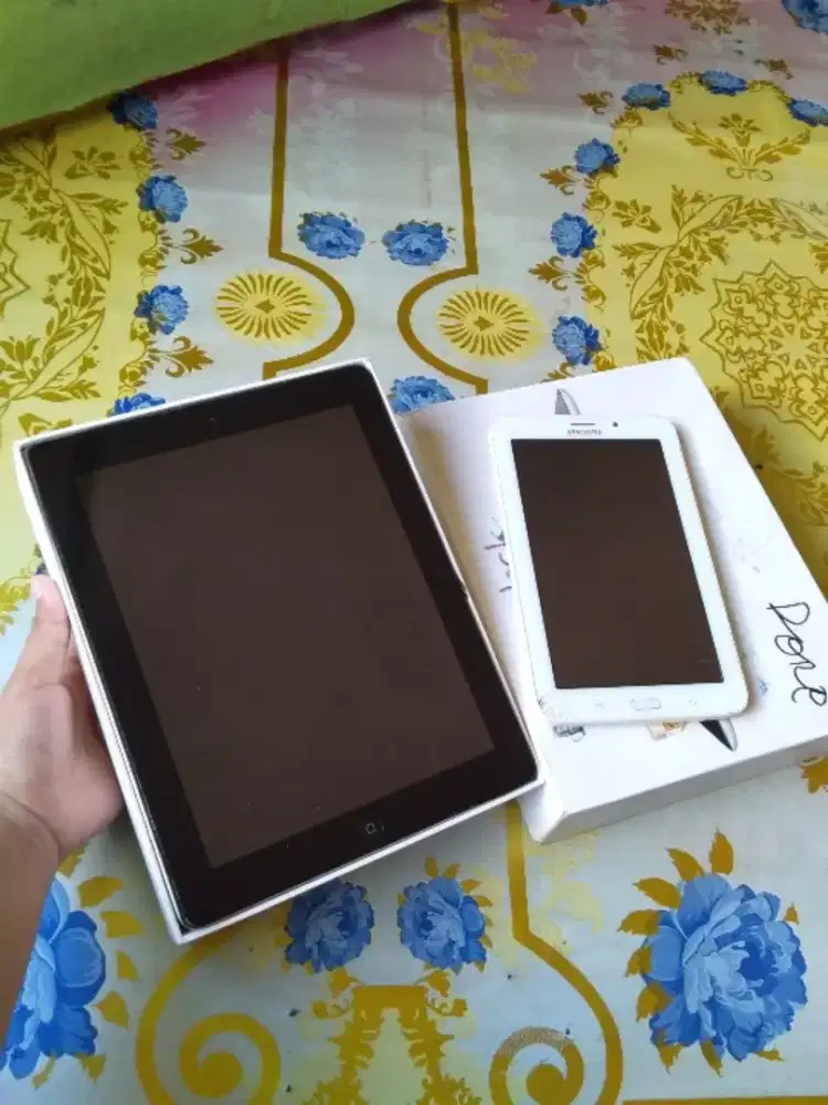 Dijual seadanya kedua nya