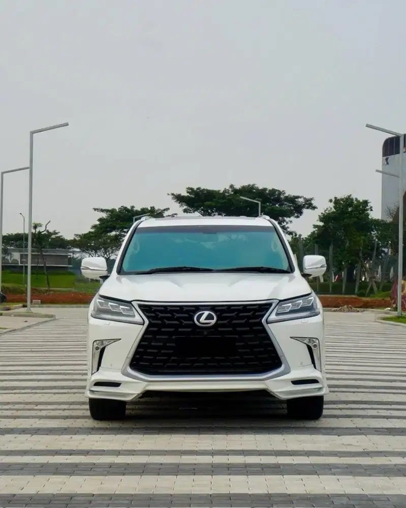 Toyota Lexus LX570 2012