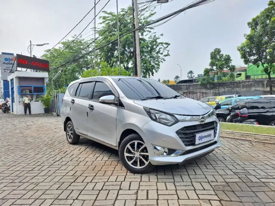 DP MURAH Daihatsu Sigra 1.2 R Bensin-MT 2016  CEORB