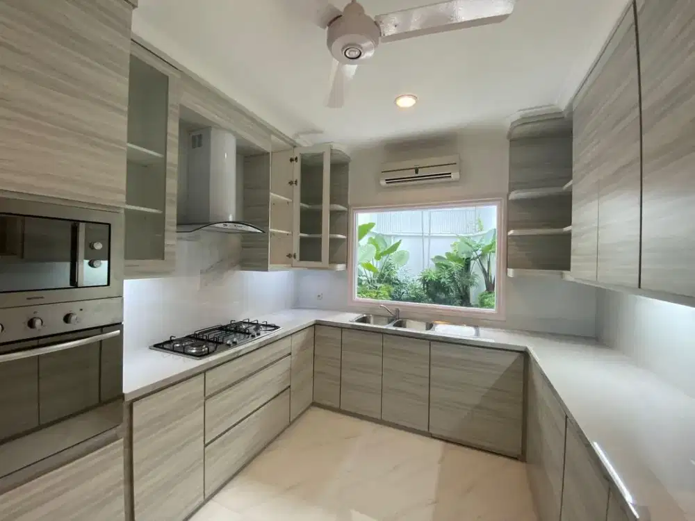 Disewakan Rumah Secure & Quite Compound Lembonghouse,  Asem II/60J