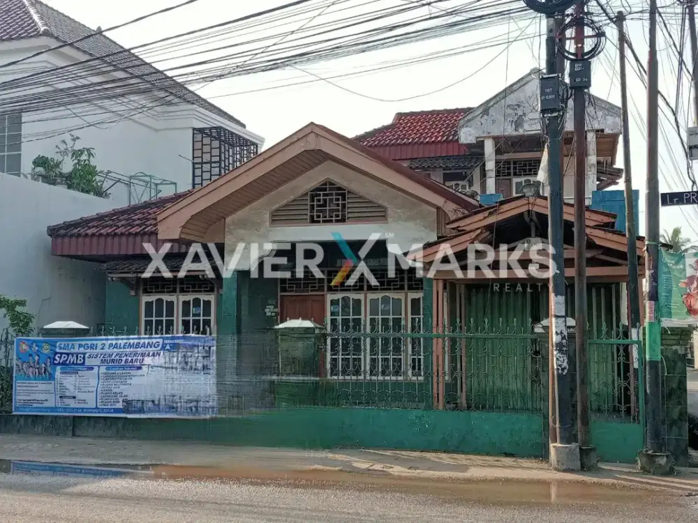 Rumah Di Pinggri Jl. K. H. Azhari Palembang