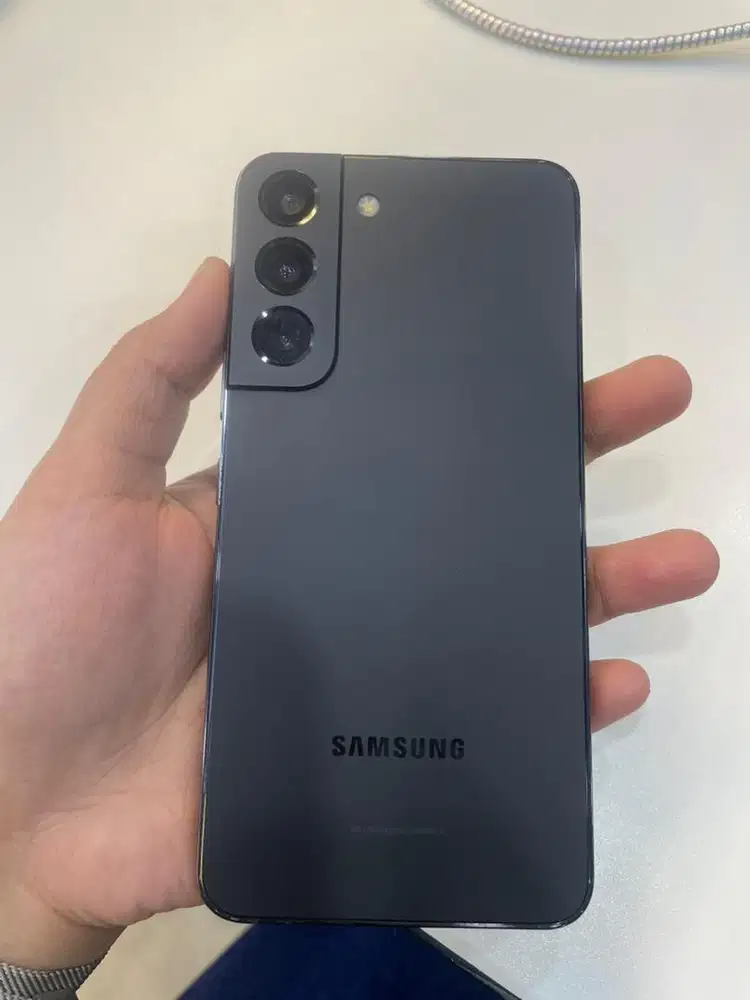 SAMSUNG S22 8/256gb