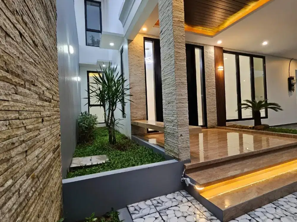 Dijual Rumah Brand New di Radio Dalam Jakarta Selatan