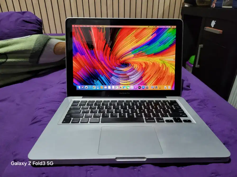 Apple Macbook pro A1278 Ram 8/8 512GB kondisi NORMAL cek Lok. PAMULANG