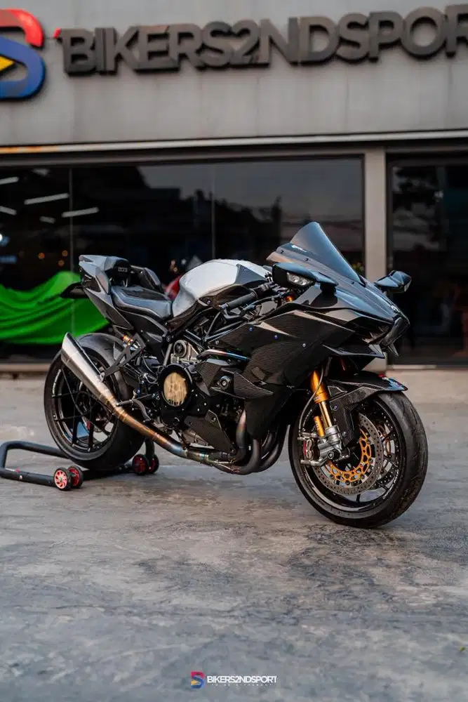 KAWASAKI NINJA H2 MODIF r6
