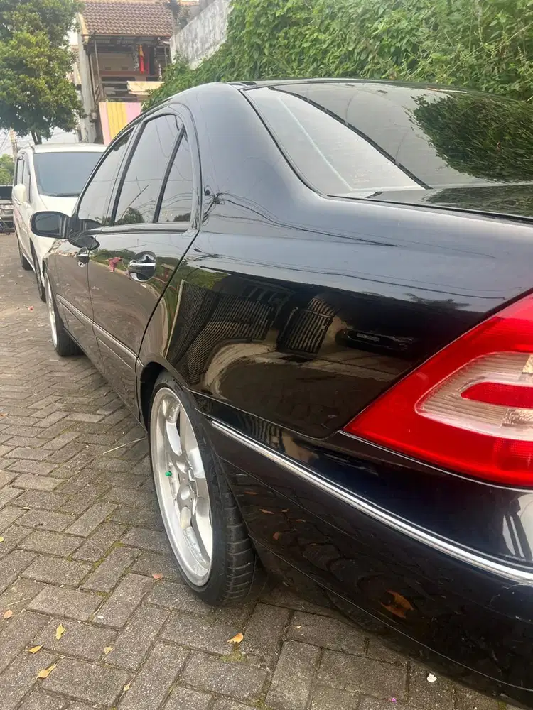 Mercedes-Benz C240 2002 Bensin