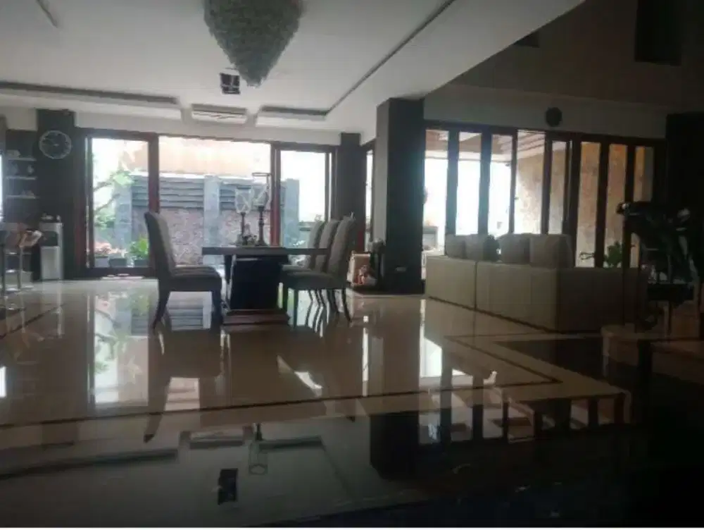 Dijual Rumah 2 Lantai Pondok Indah