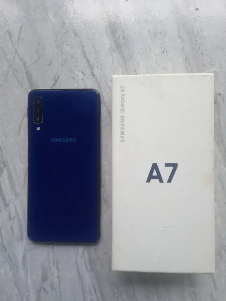 Samsung A750 bekas