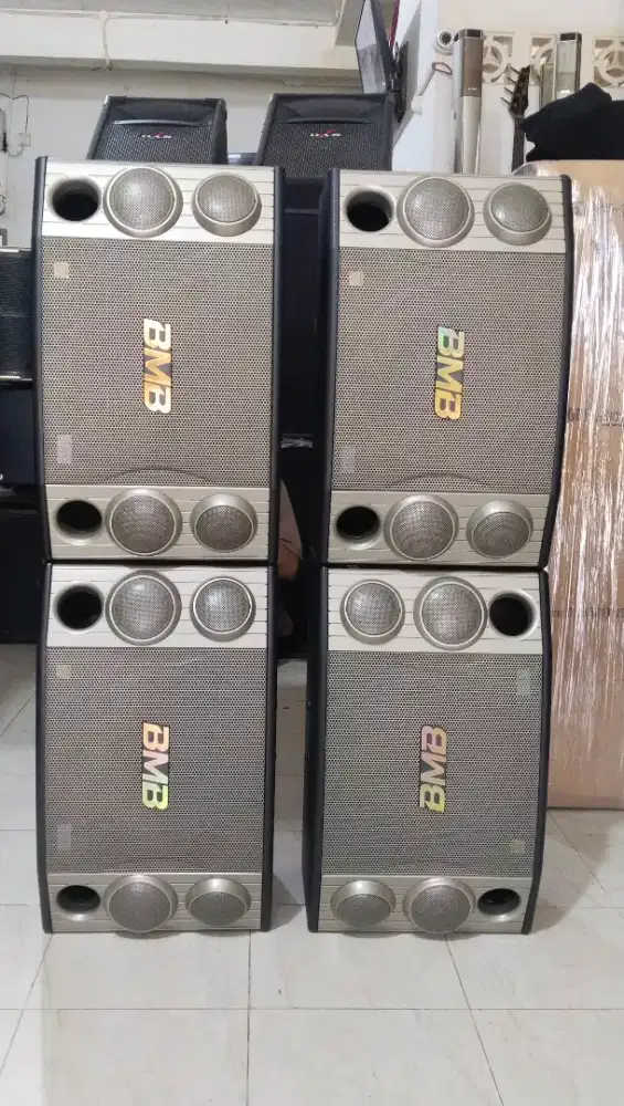 Speaker Karaoke pasif Bmb Csx-1000 12 Inchi