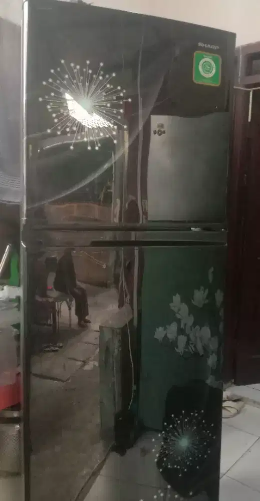 Kulkas sharp 2pintu