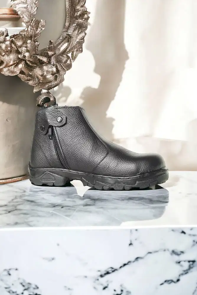 Efisien Sepatu safety Mojokerto