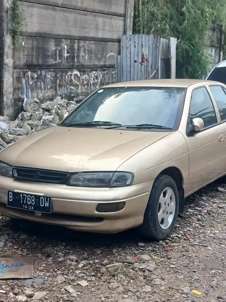 Sedan timor sohc 1994