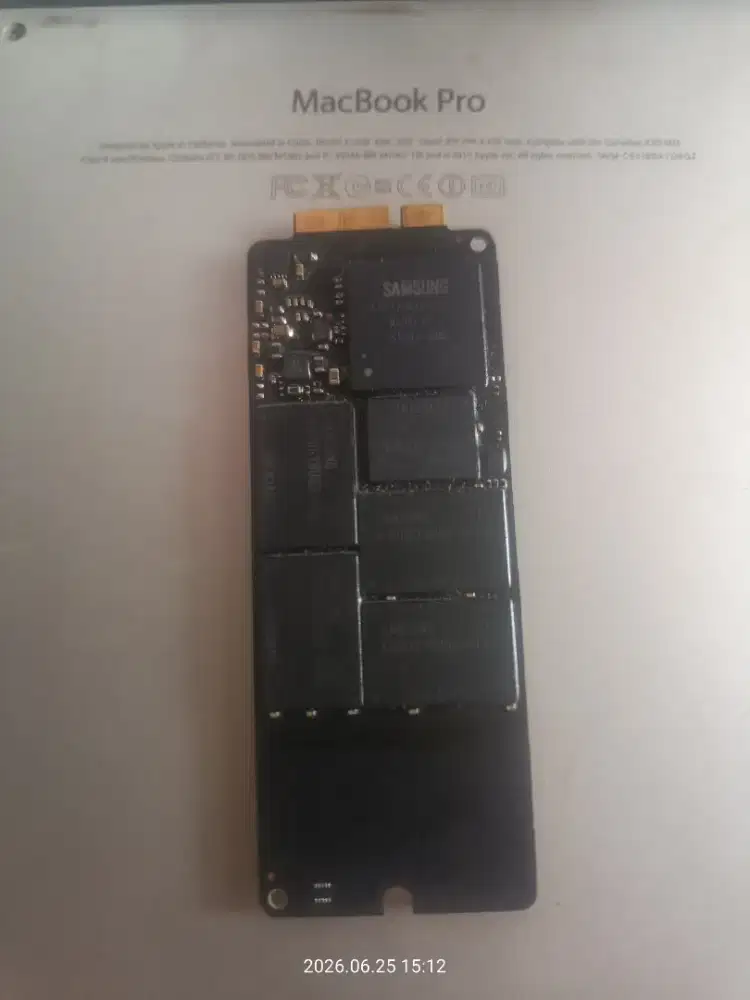SSD MacBook Pro A1398 (Pertengahan 2012 - Awal 2013) 128GB