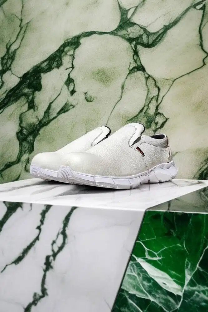 Optimal Sepatu safety modis Batam