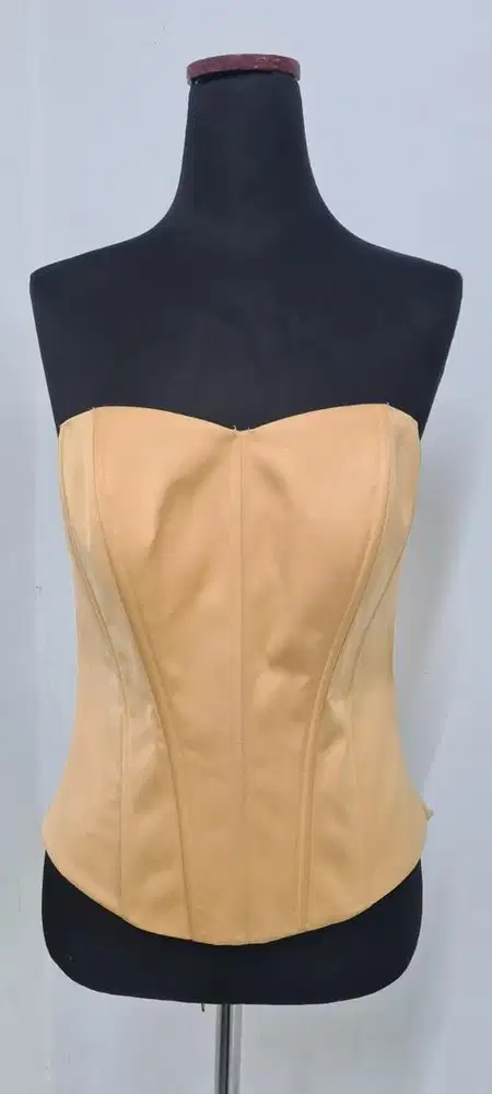 Bustier warna kulit / beige ukuran L tali, longtorso kebaya