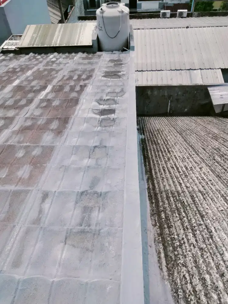 Tukang perbaikan atap bocor dan renovasi rumah dll