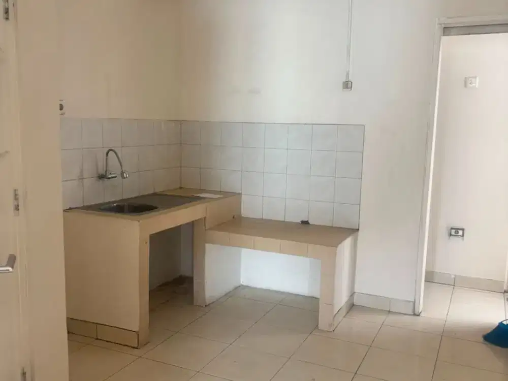 Di Sewakan Town House Apartement City Resort