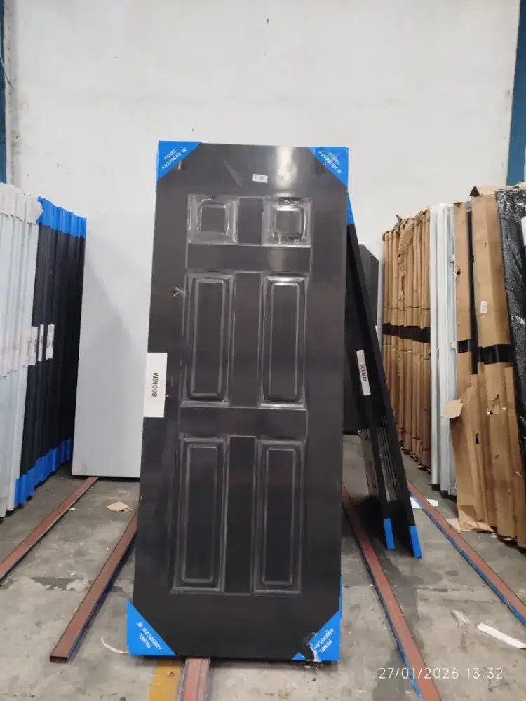 Menjual pintu baja