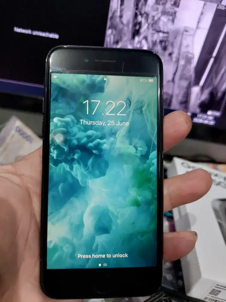 Iphone 7  128gb  warna hitam normal semua