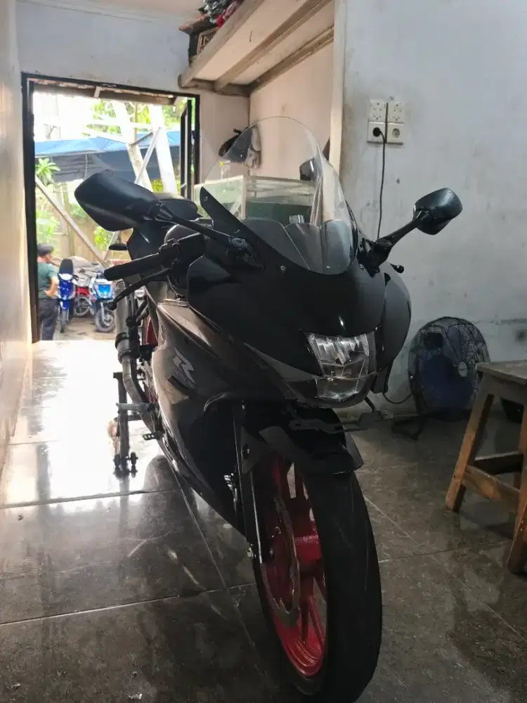 JUAL SUZUKI GSX 150 KEYLESS 2022 KM 26 RB