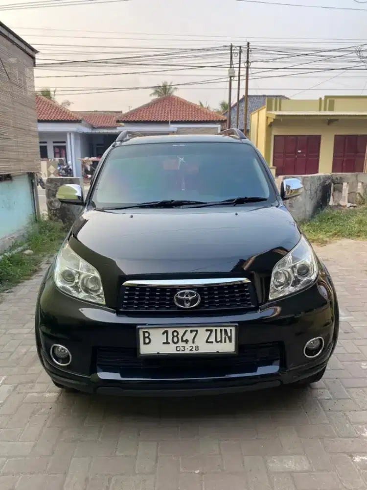 Toyota Rush 1.5 G manual 2014