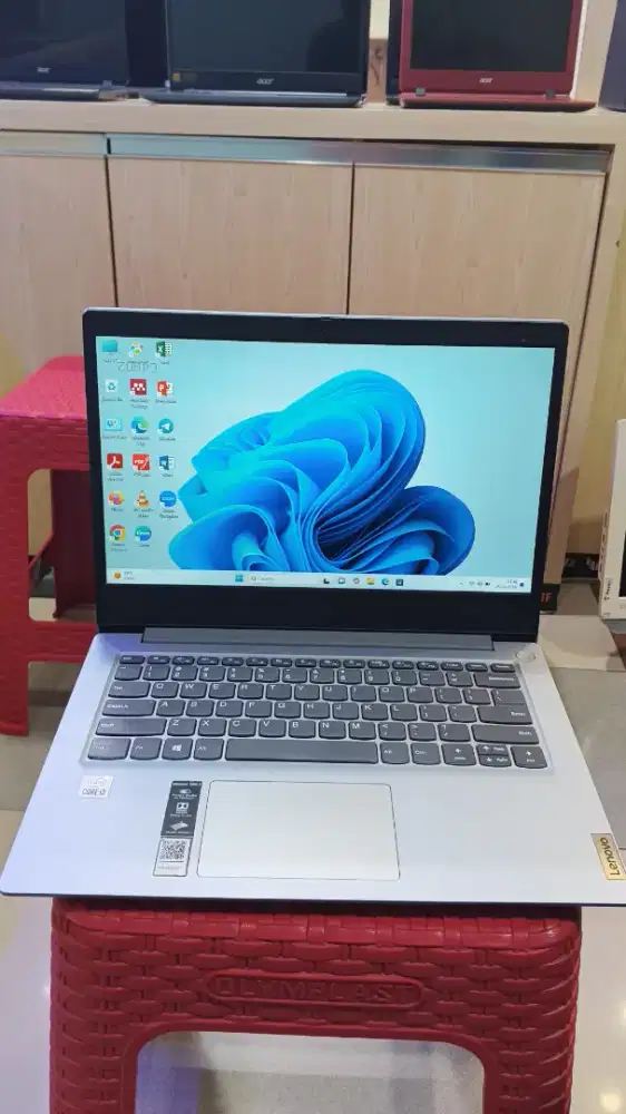 LAPTOP LENOVO IDEAPAD SLIM 3