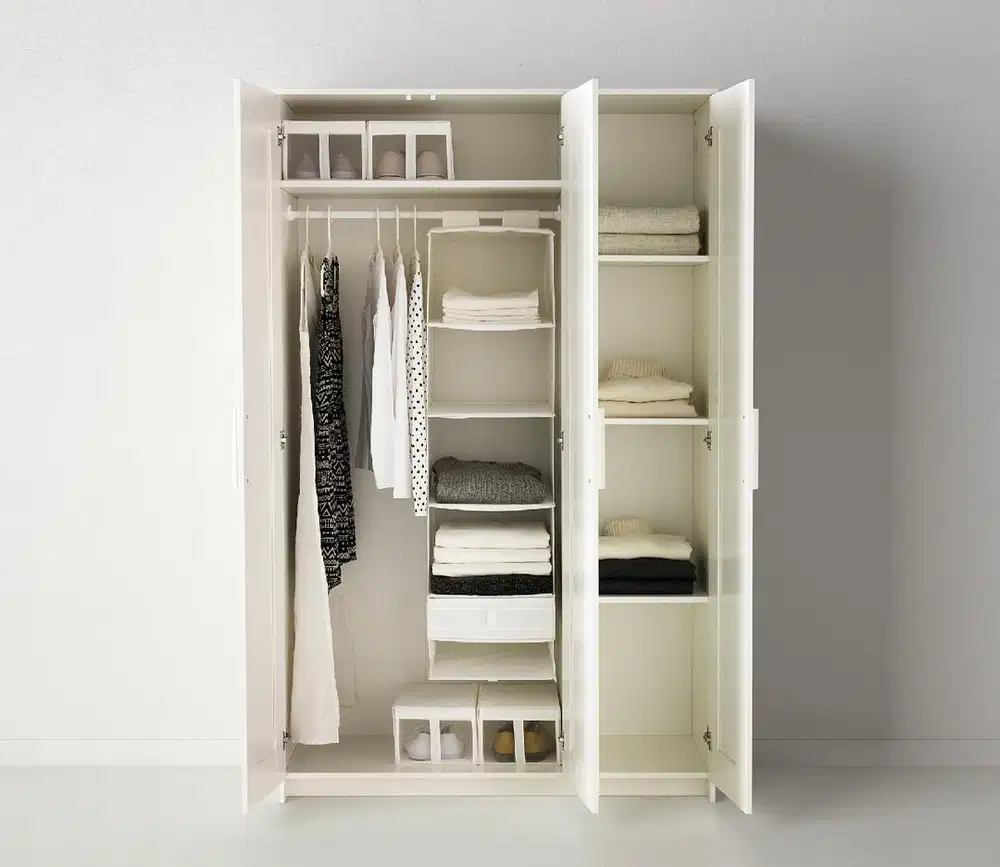 Lemari Ikea 3 pintu 117x190 (Jual cepat)