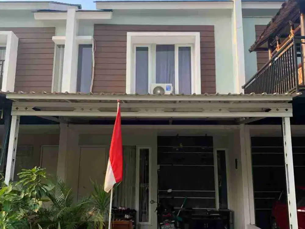 DIJUAL RUMAH OPER KREDIT  DP 40JT DEKAT PTC MENGANTI SURABAYA