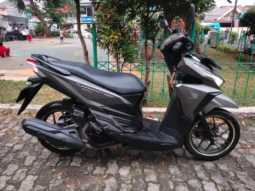 HONDA VARIO FI LED 150 ISS 2016 pajak hidup/B.dki