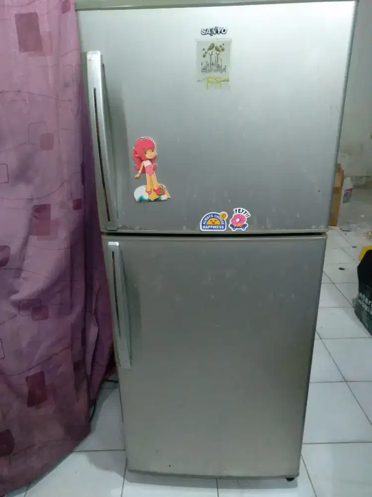 Kulkas Sanyo 2 pintu