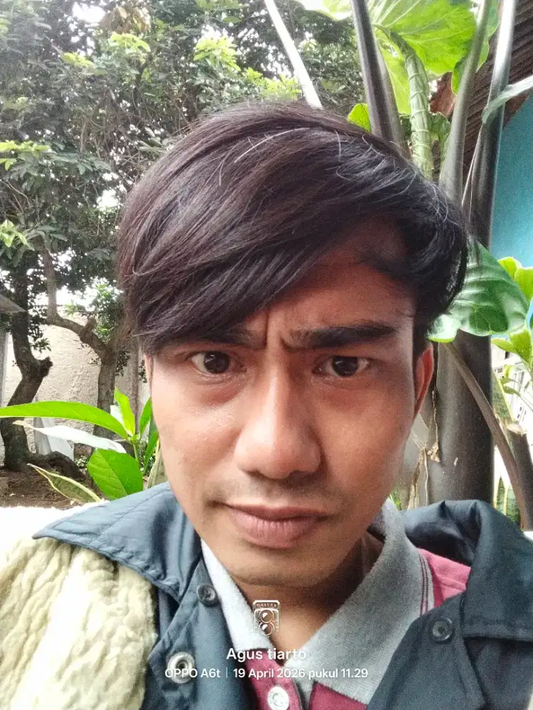 Cari kerja apa aja.