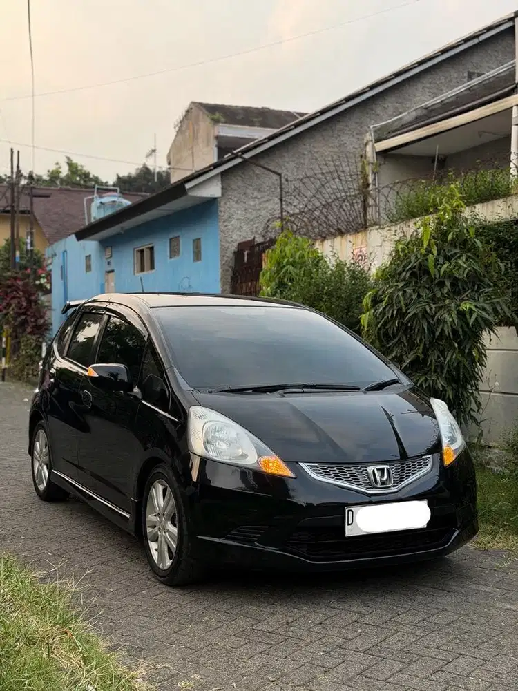 Honda Jazz RS AT 2010 Low KM