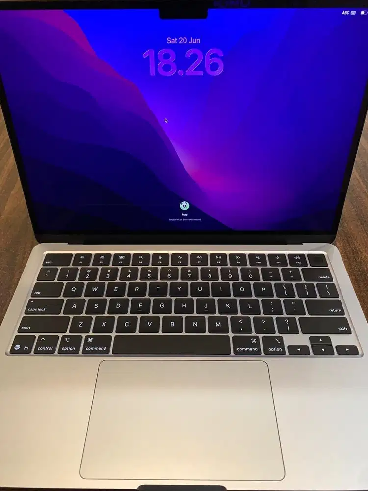 Macbook Air M2 8/256 iBox Fullset Mulus